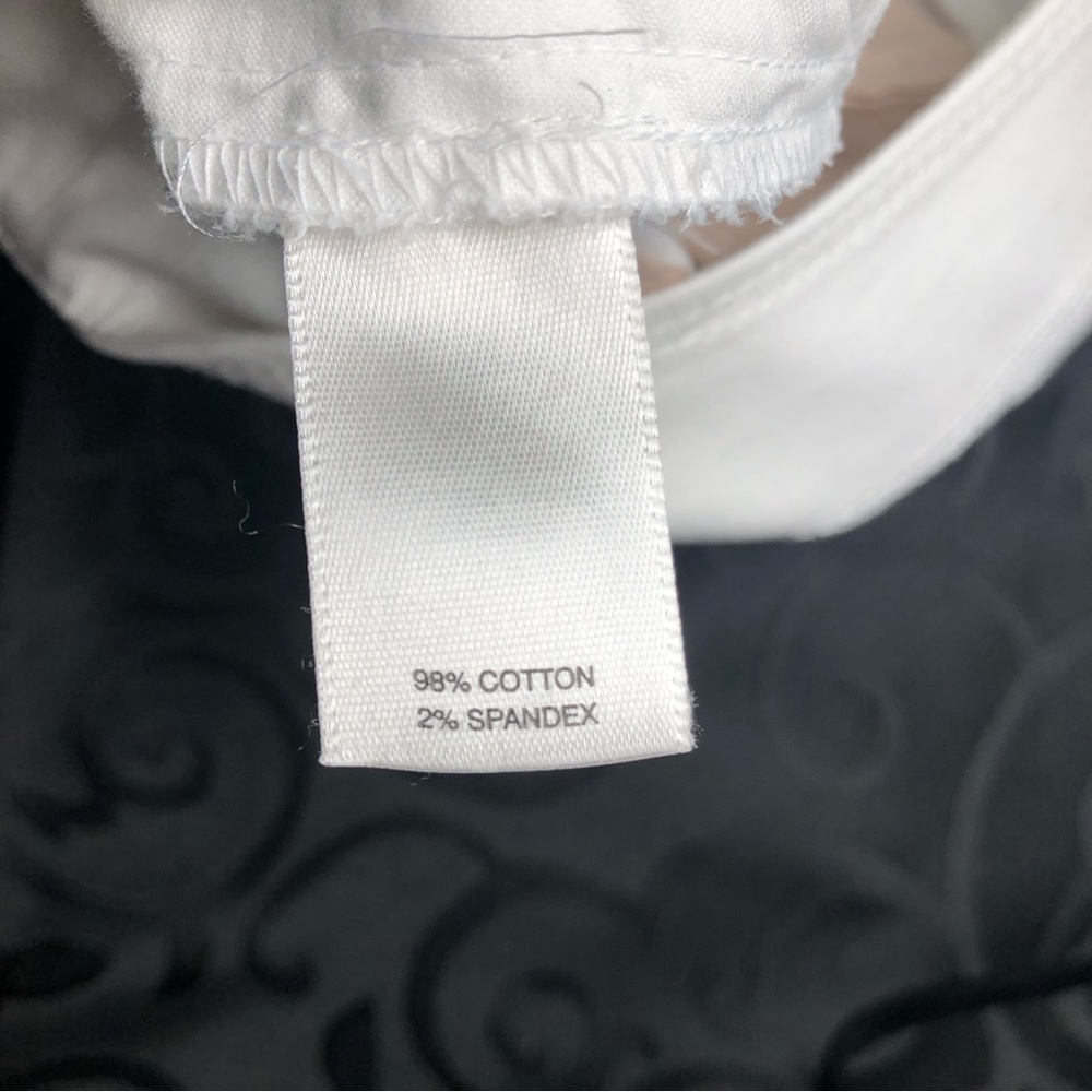 White House Black Market (WHBM) White Sailor 5” Shorts - Picture 9 of 9